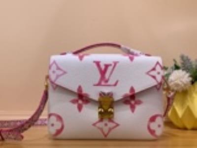 wholesale quality louis vuitton m23055 pochette metis red